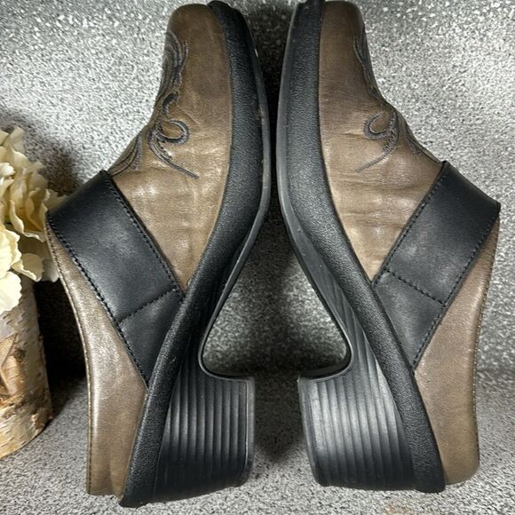 KLOGS Leather Embossed Clogs Mules Slip On Size 8 - Picture 5 of 6